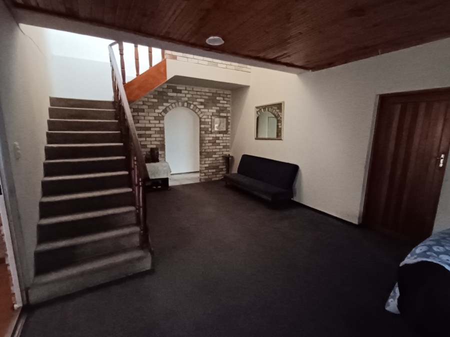 8 Bedroom Property for Sale in C Place Eastern Cape